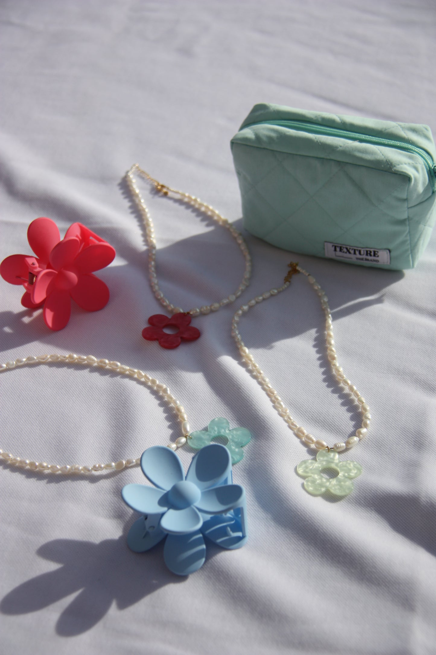 Funky flower necklace