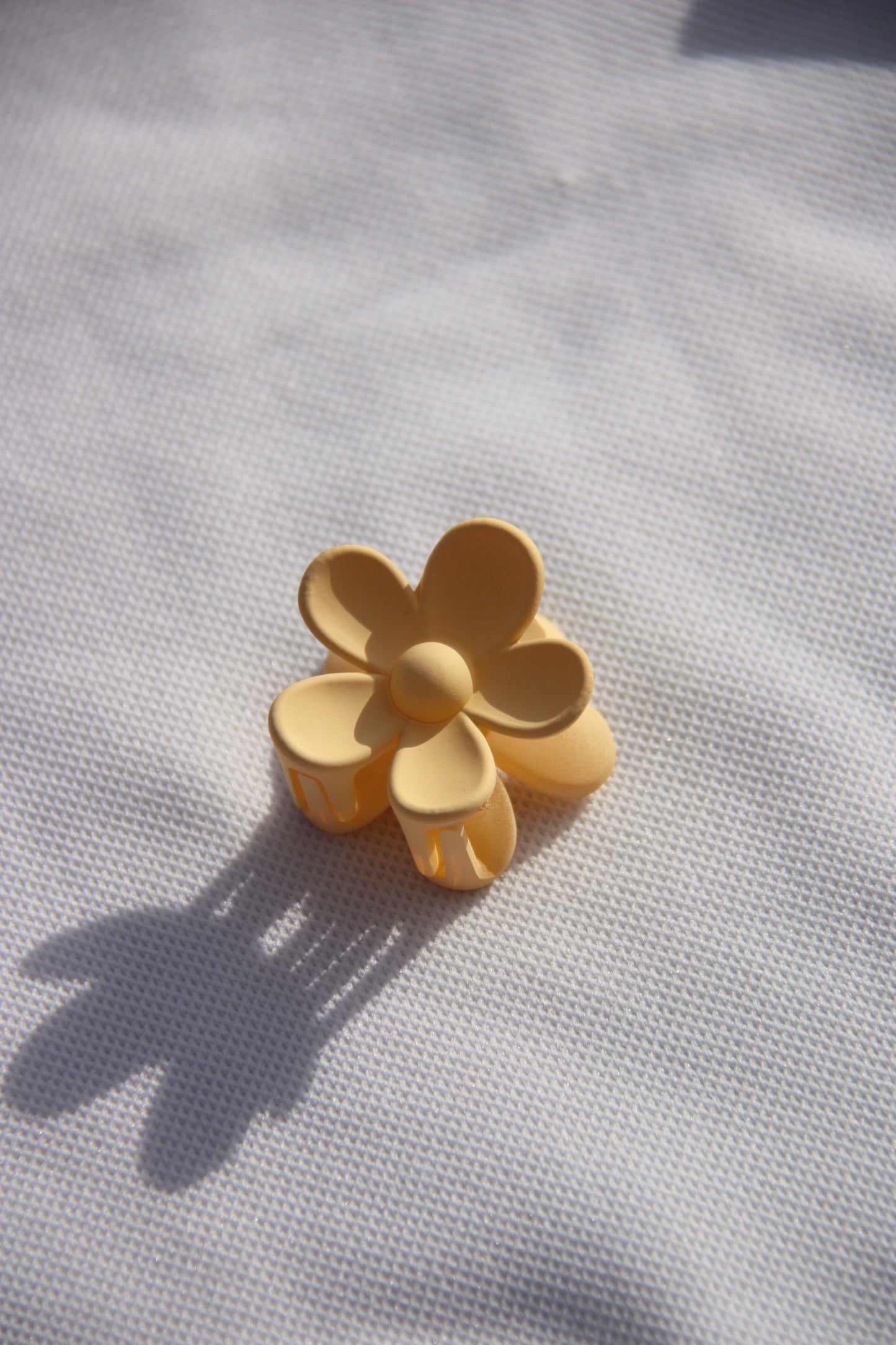Mini flower hair clip