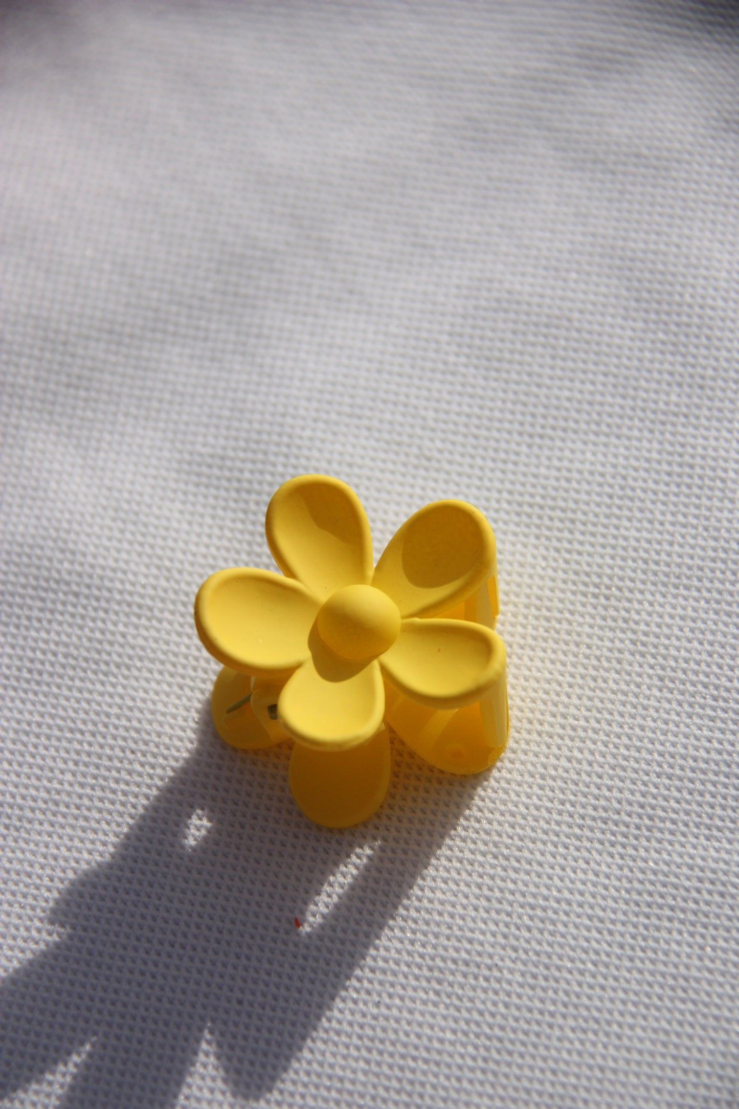 Mini flower hair clip