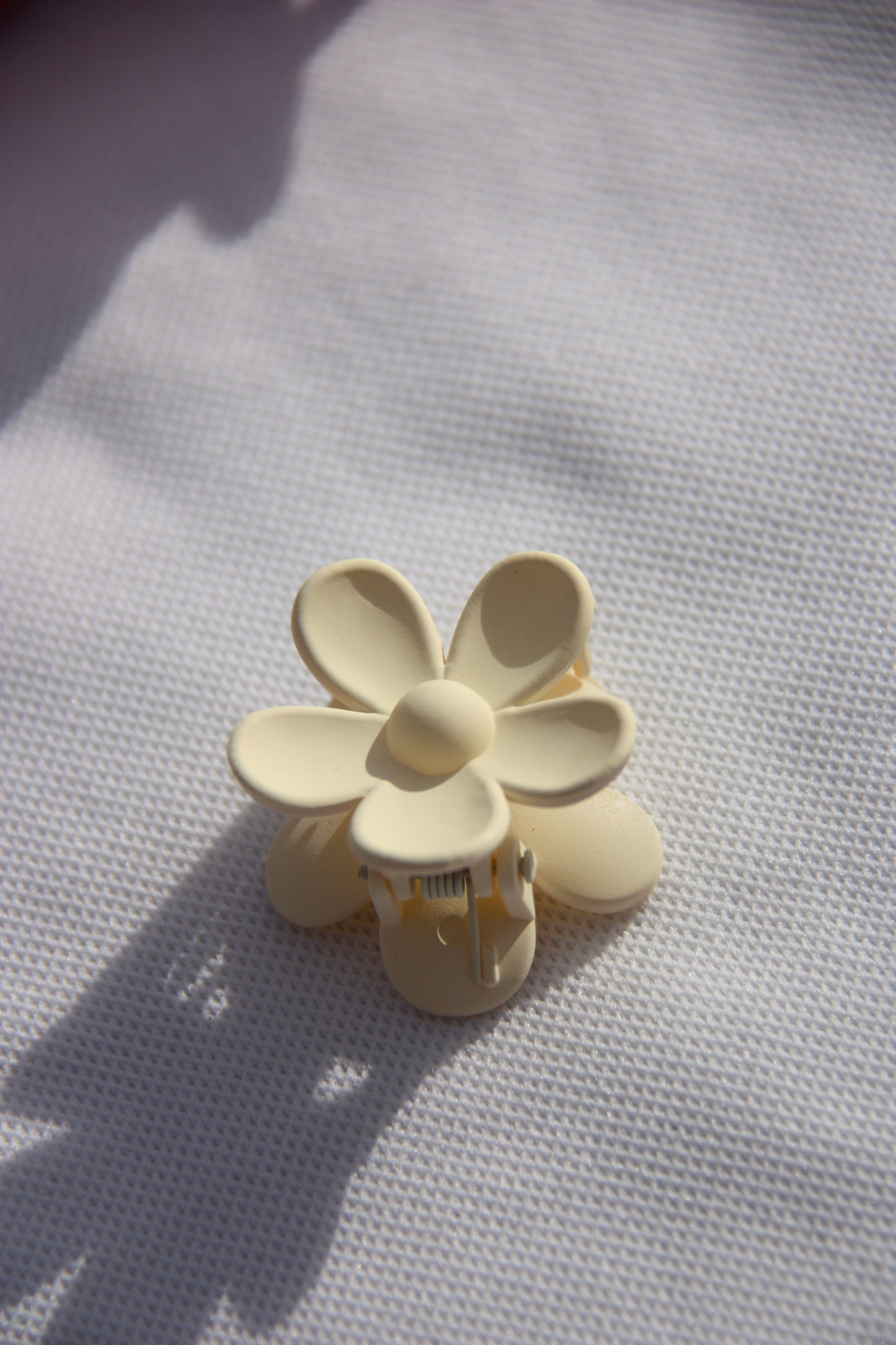 Mini flower hair clip
