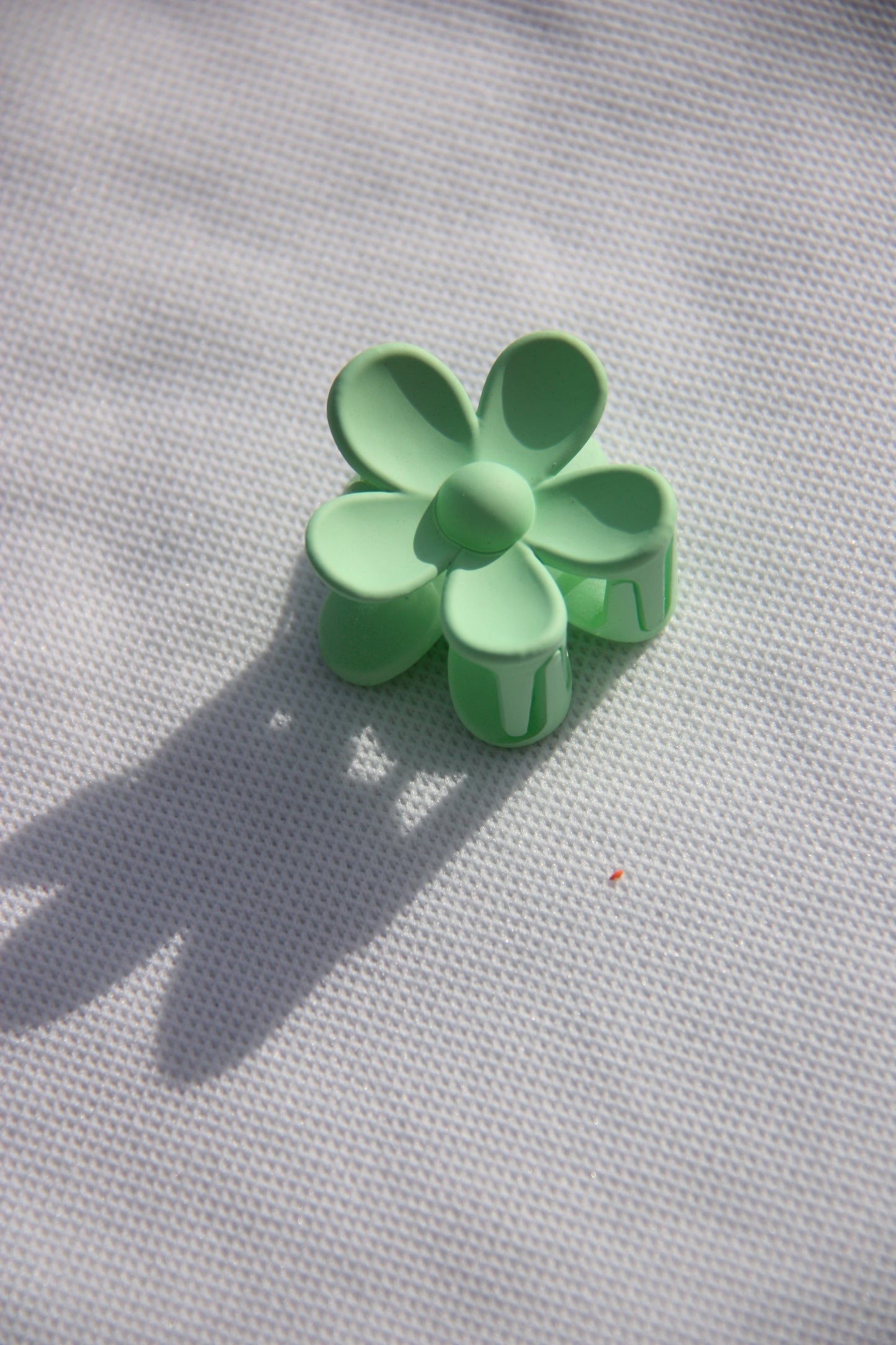 Mini flower hair clip