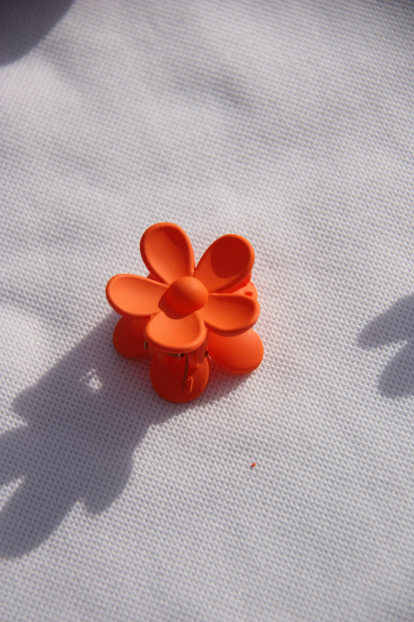Mini flower hair clip