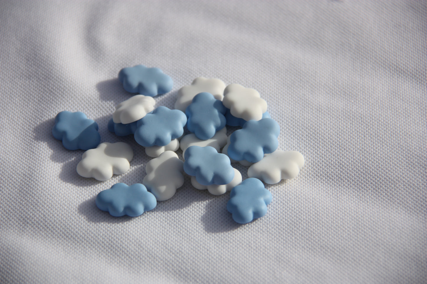 Mini cloud magnets