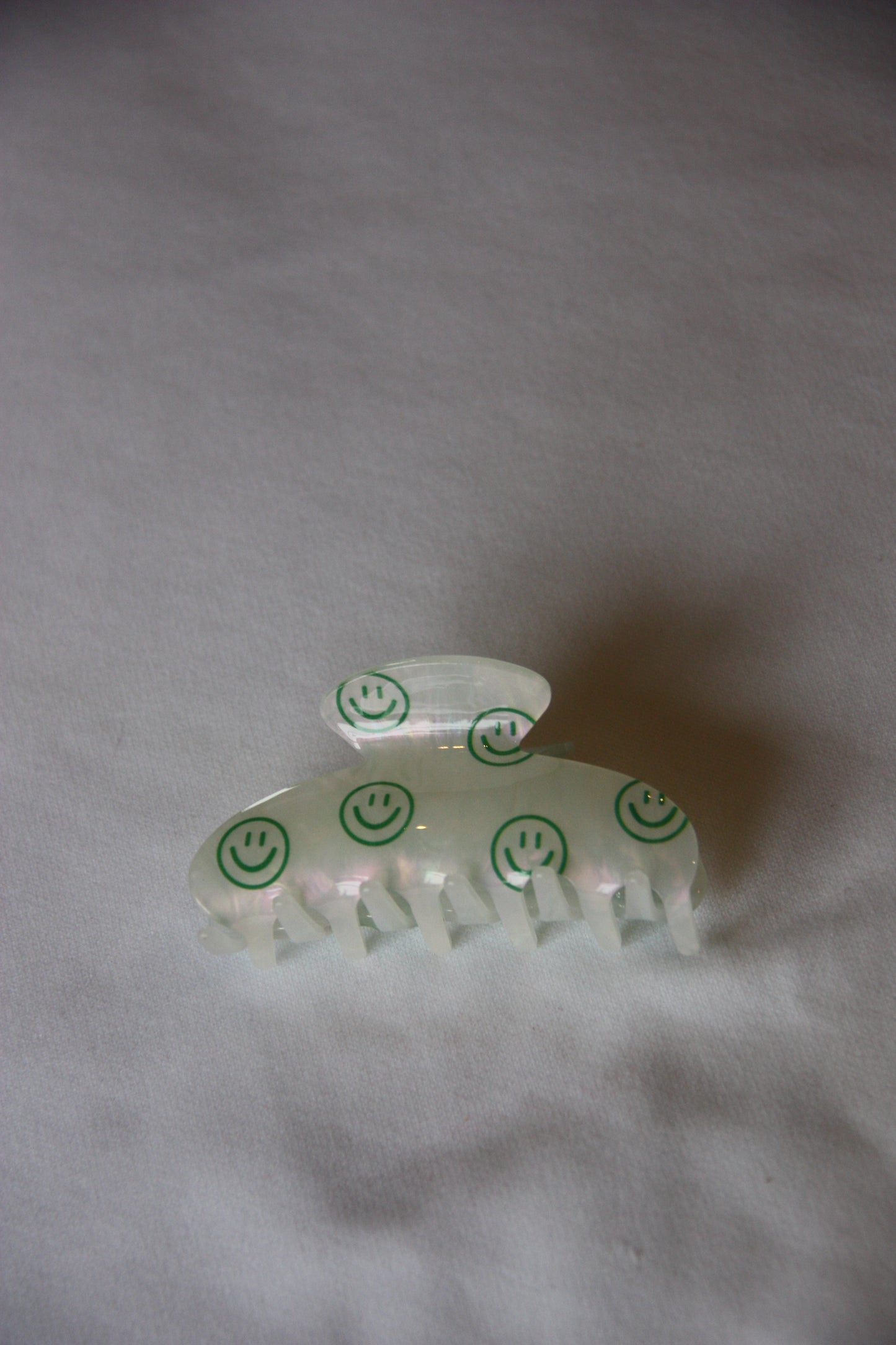 Smiley hair clip