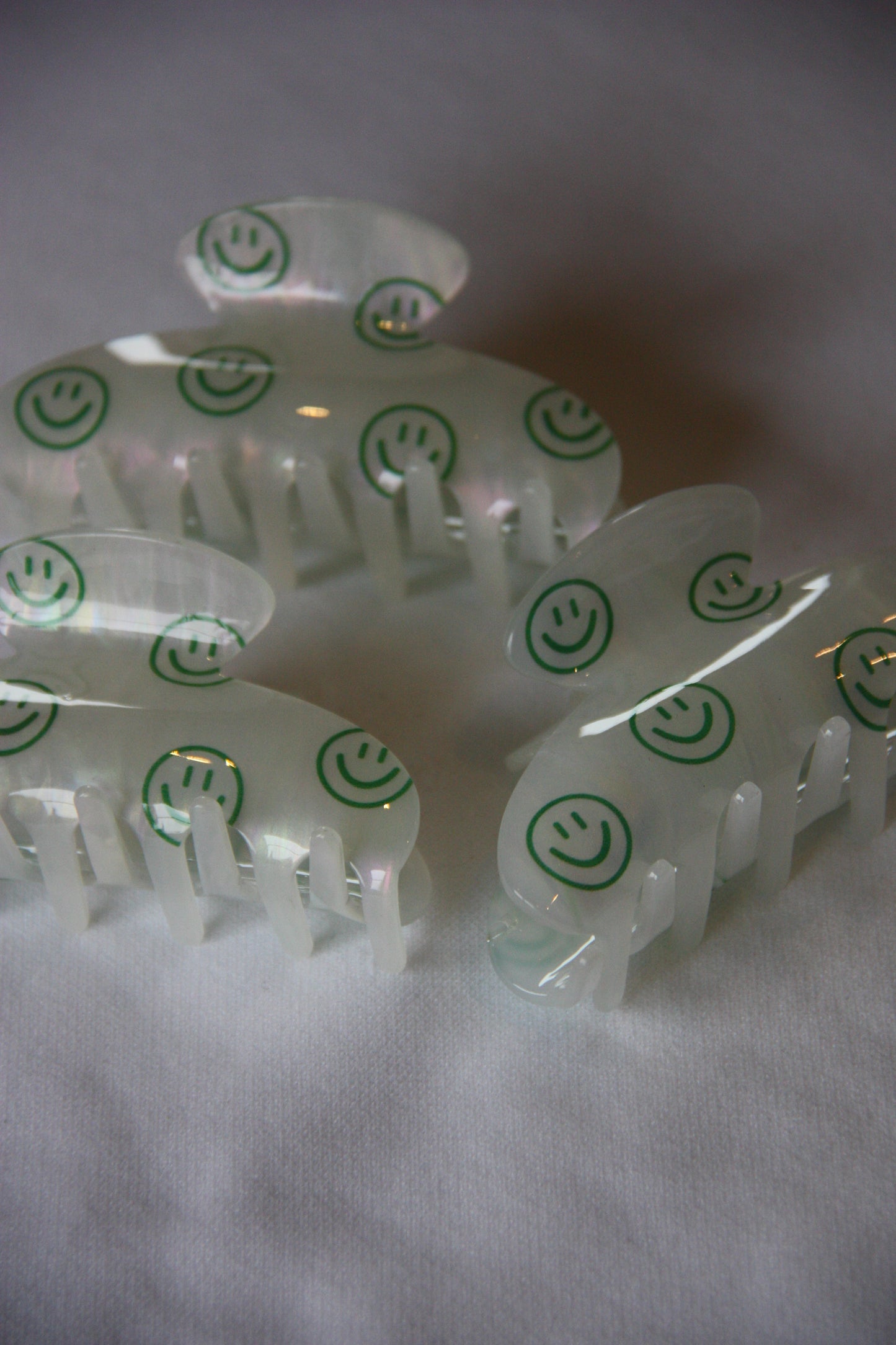 Smiley hair clip