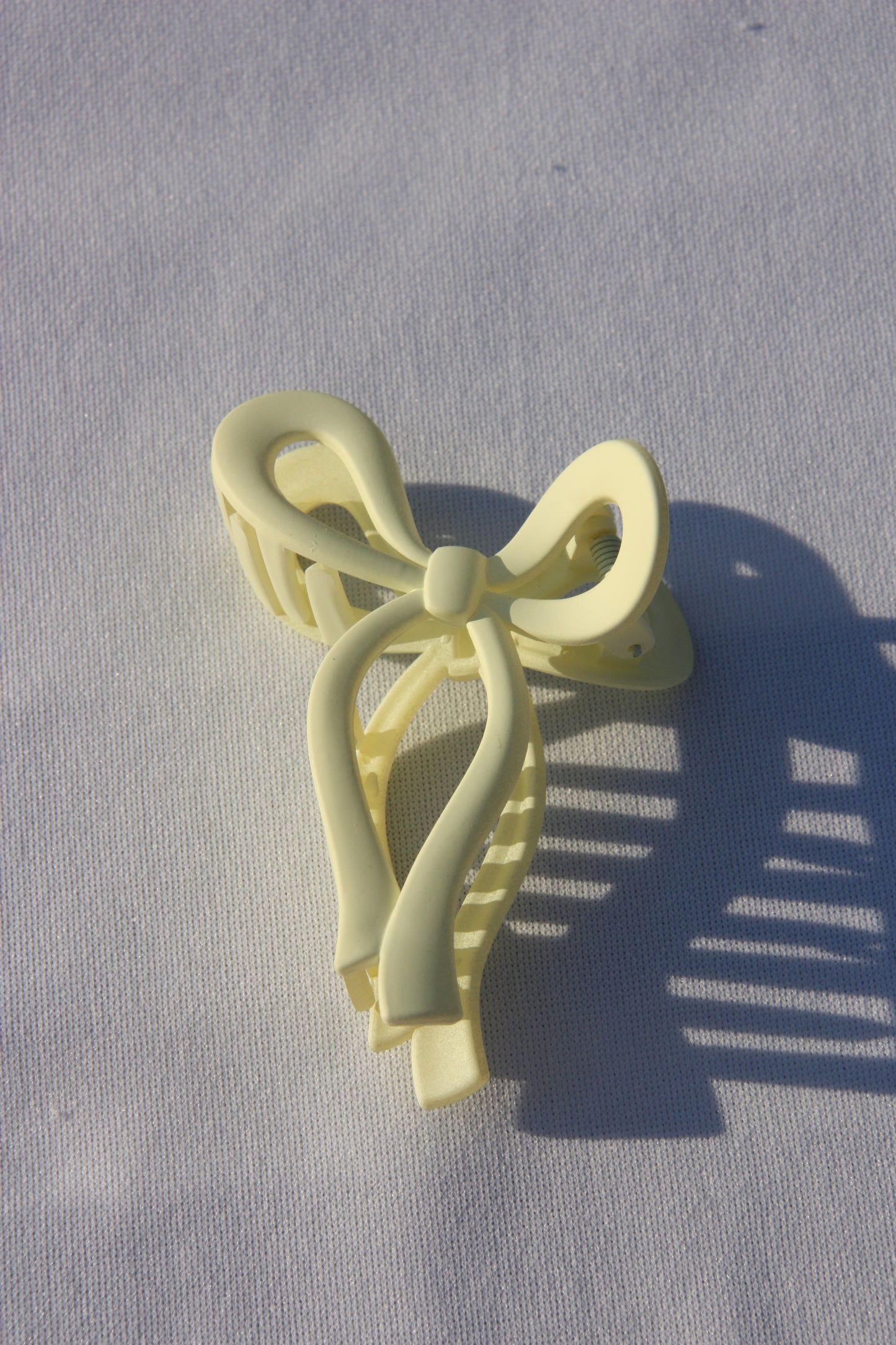 Bow hair clip