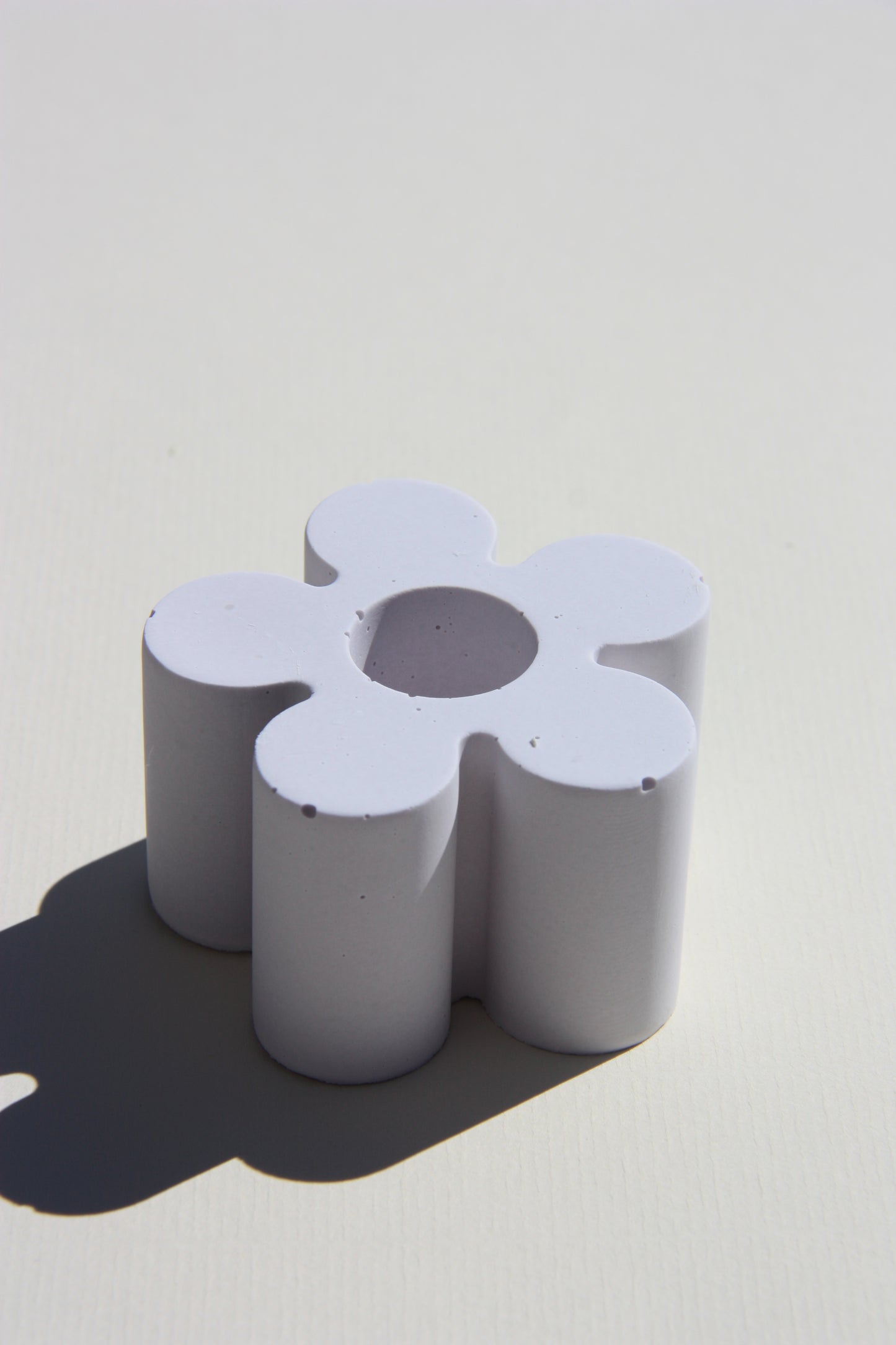 Flower candle holder