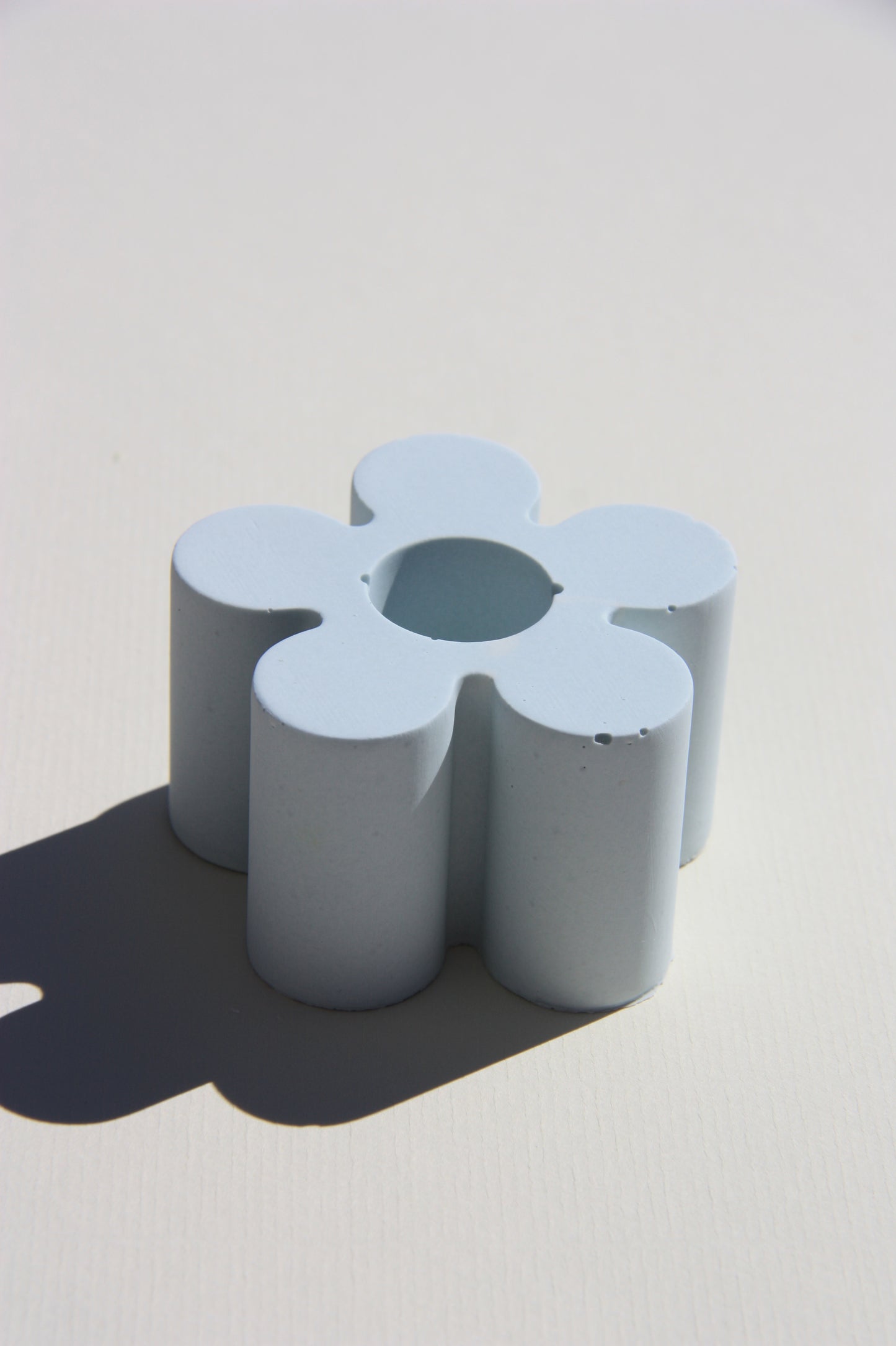 Flower candle holder