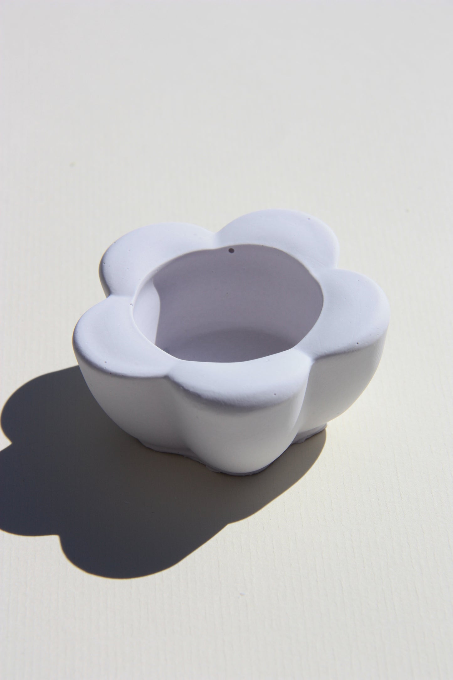 Flower waxine candle holder