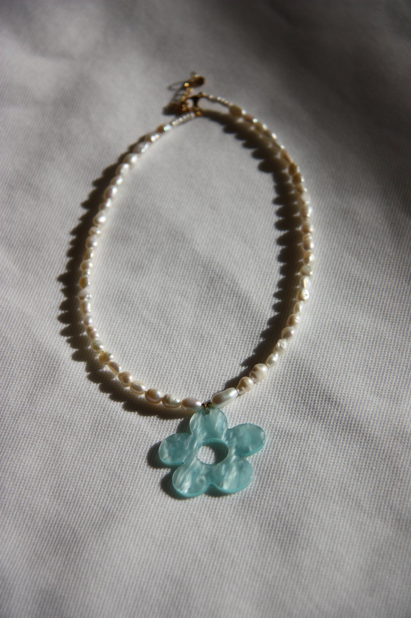 Funky flower necklace