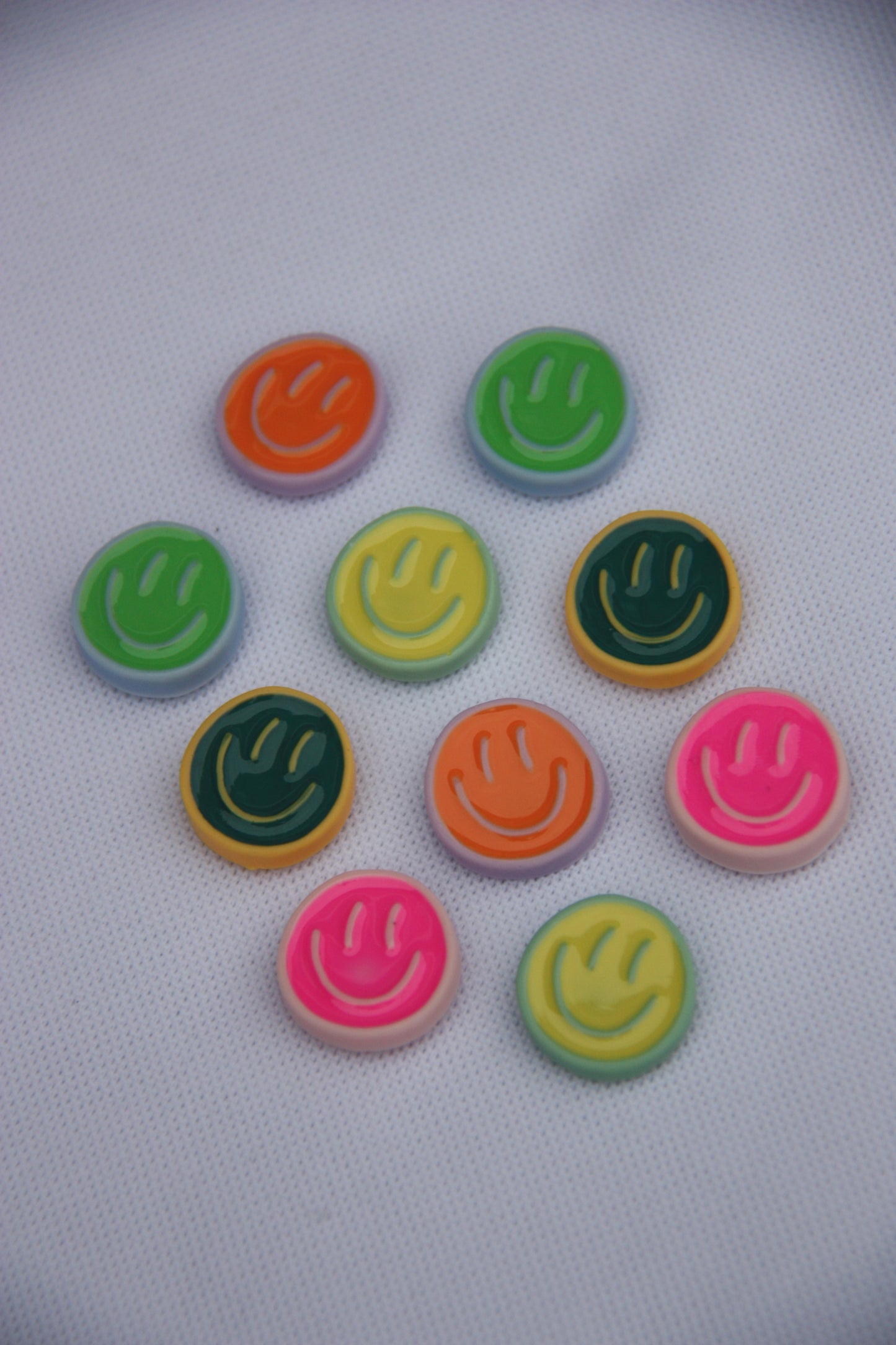 Mini smiley magnets
