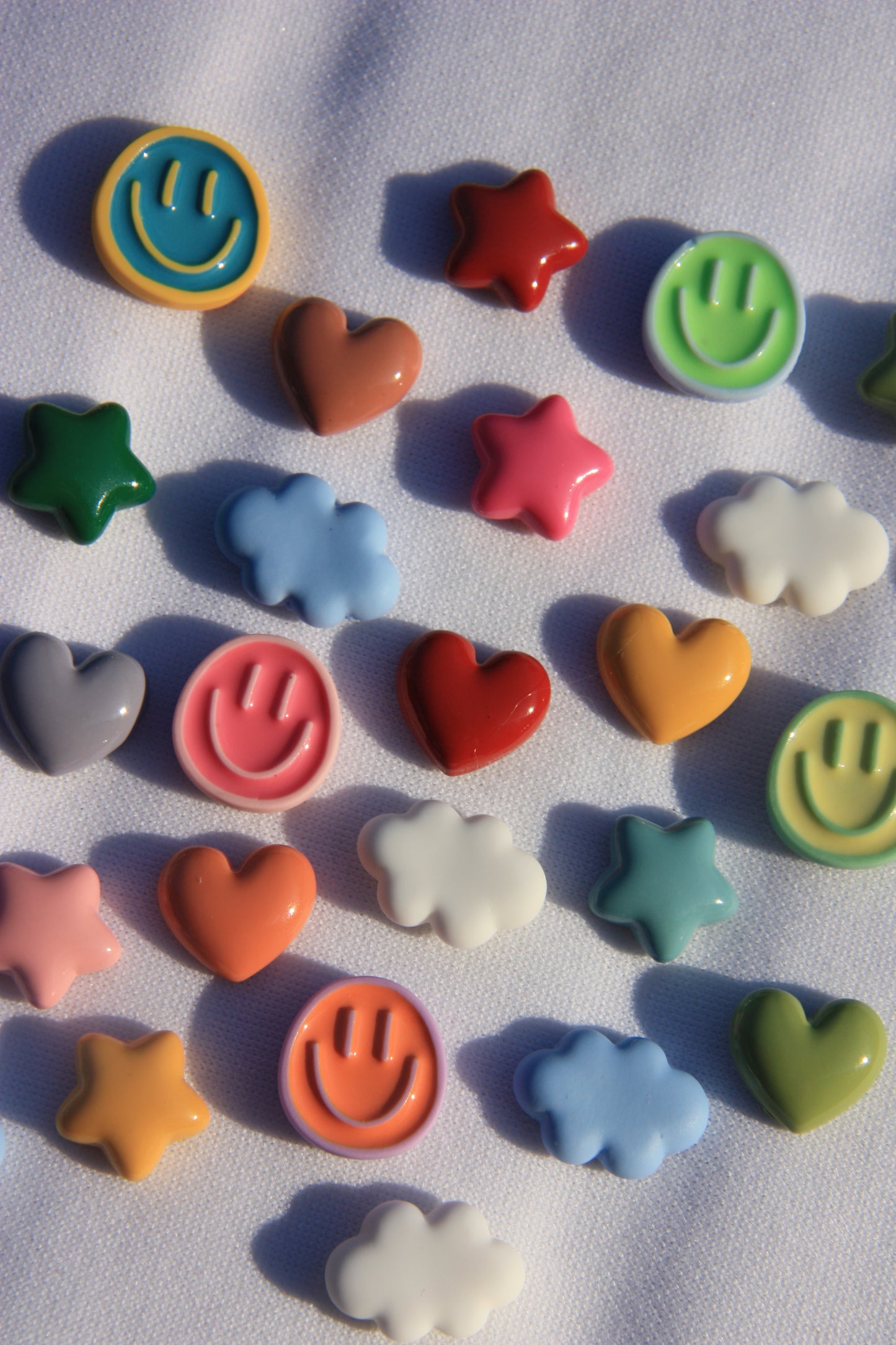 Mini smiley magnets