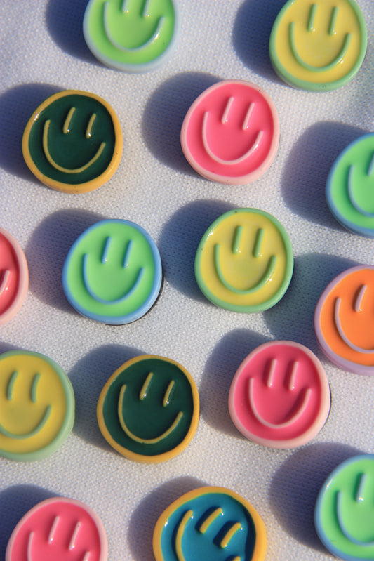 Mini smiley magnets