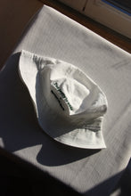 Load image into Gallery viewer, Bucket hat
