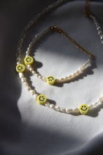 Load image into Gallery viewer, Smiley bracelet
