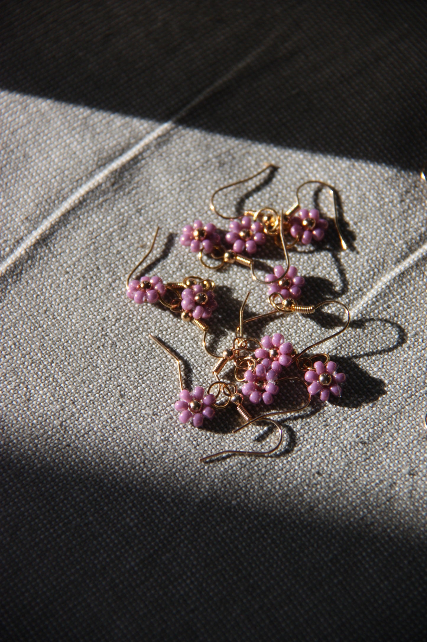 Flower earrings (one piece)