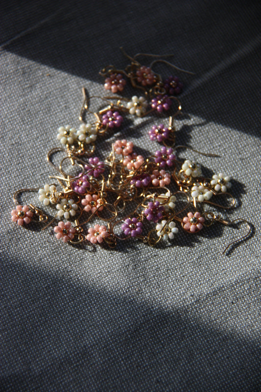 Flower earrings (one piece)