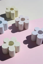 Load image into Gallery viewer, Flower candle holder
