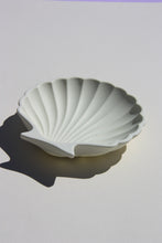 Load image into Gallery viewer, Shell coaster
